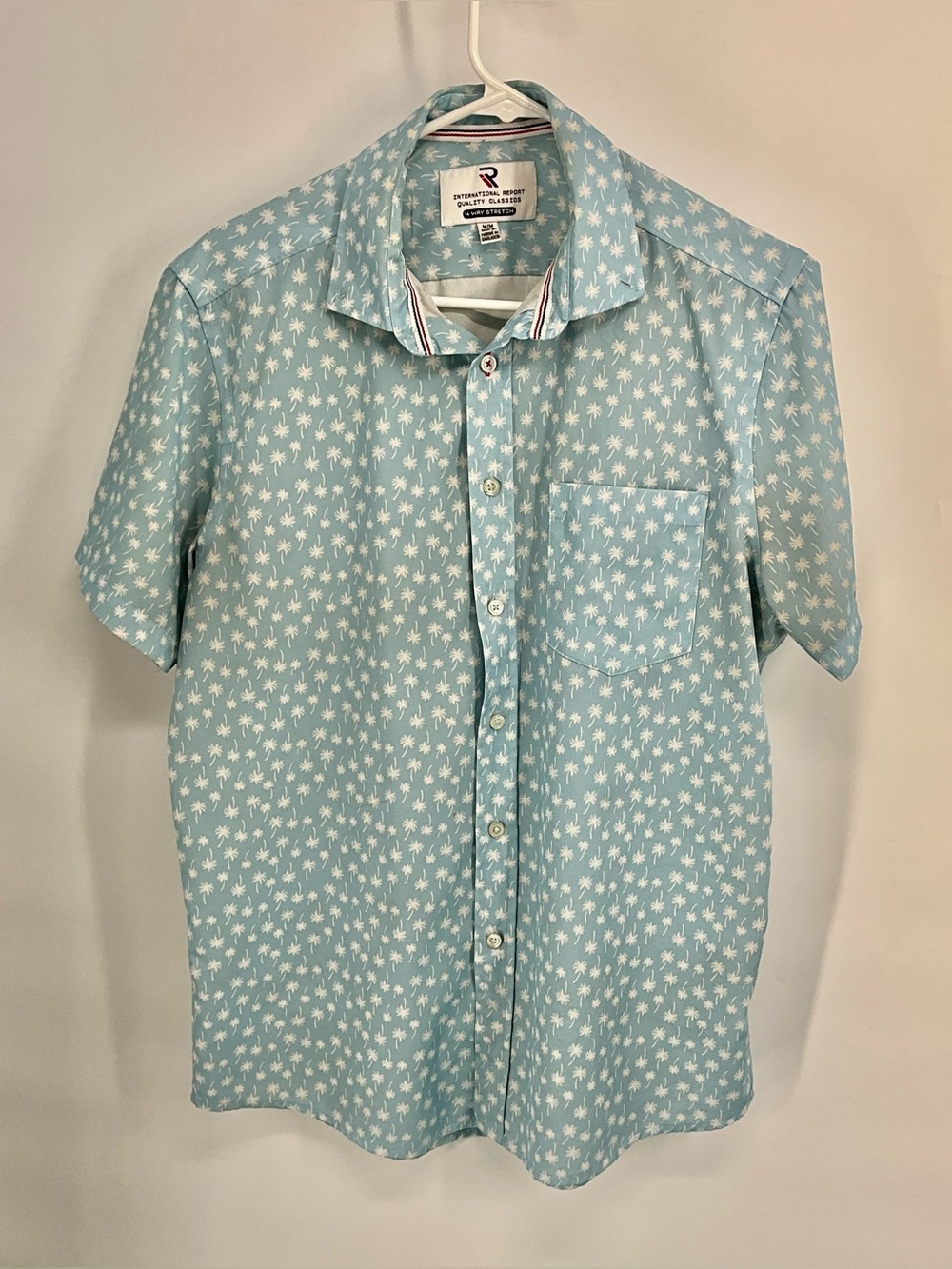 International Report Short Sleeve Light Blue Palm-Print Shirt M